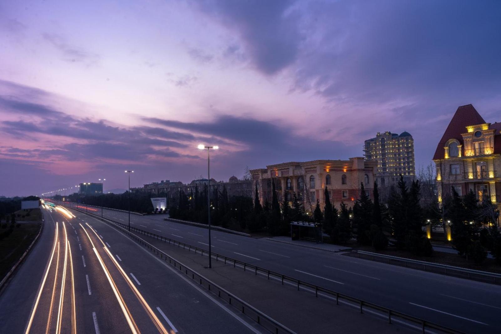 Green City Resort Hotel Баку Экстерьер фото