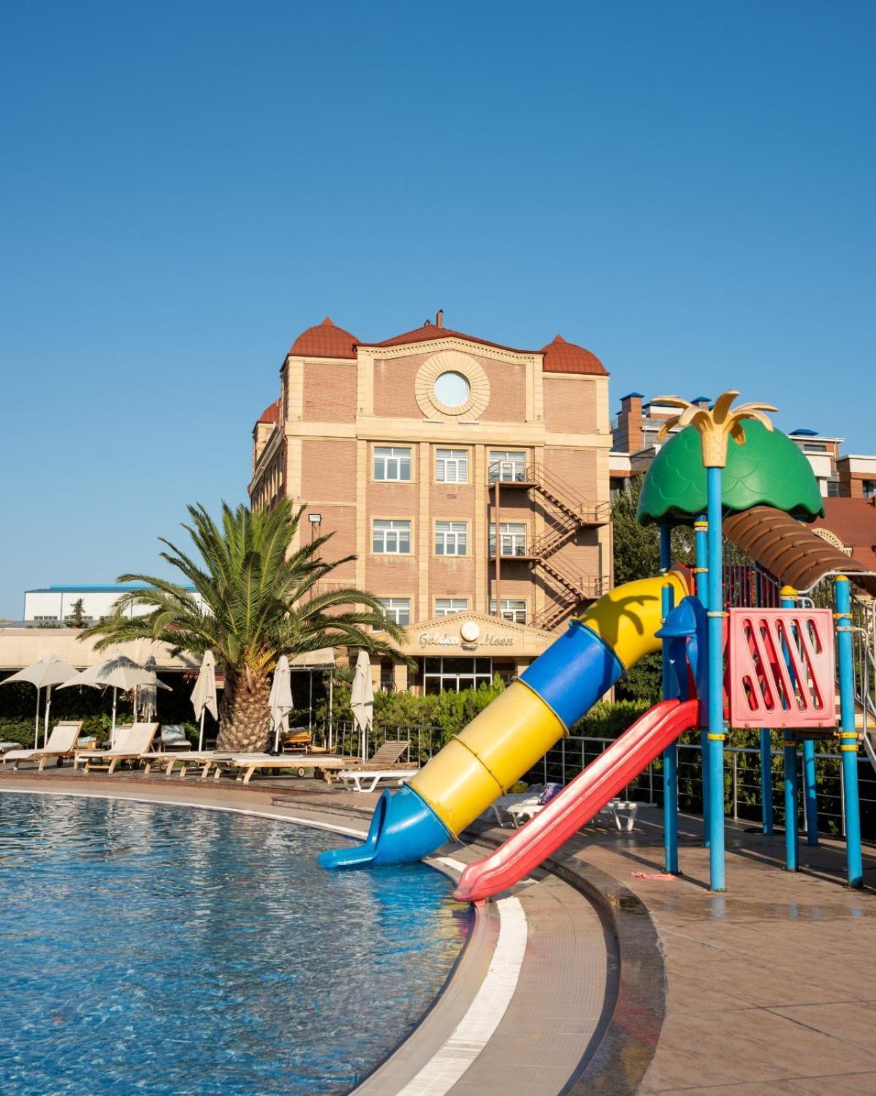 Green City Resort Hotel Баку Экстерьер фото