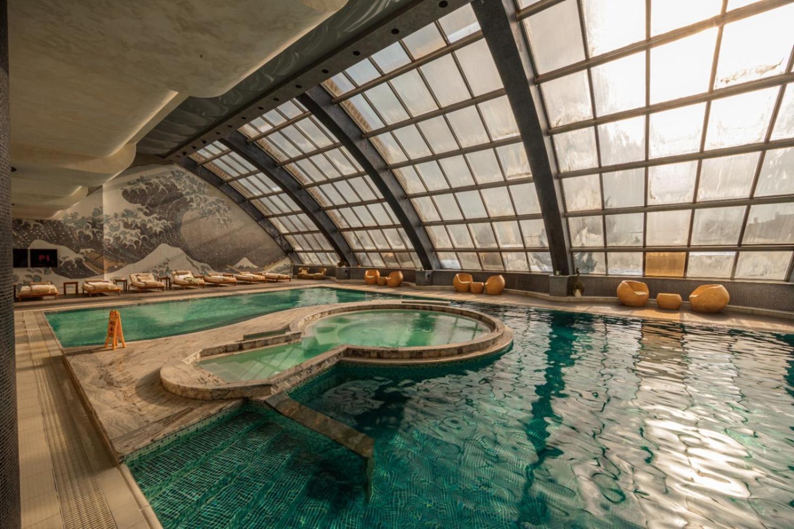 Green City Resort Hotel Баку Экстерьер фото